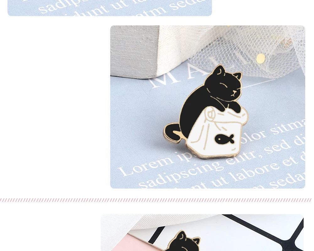 Cute Black White Cats Enamel Pins Dried Fish Bag Brooch Cartoon Animal Badges Denim Lapel Pin Jewelry Gift for Kids Best Friends