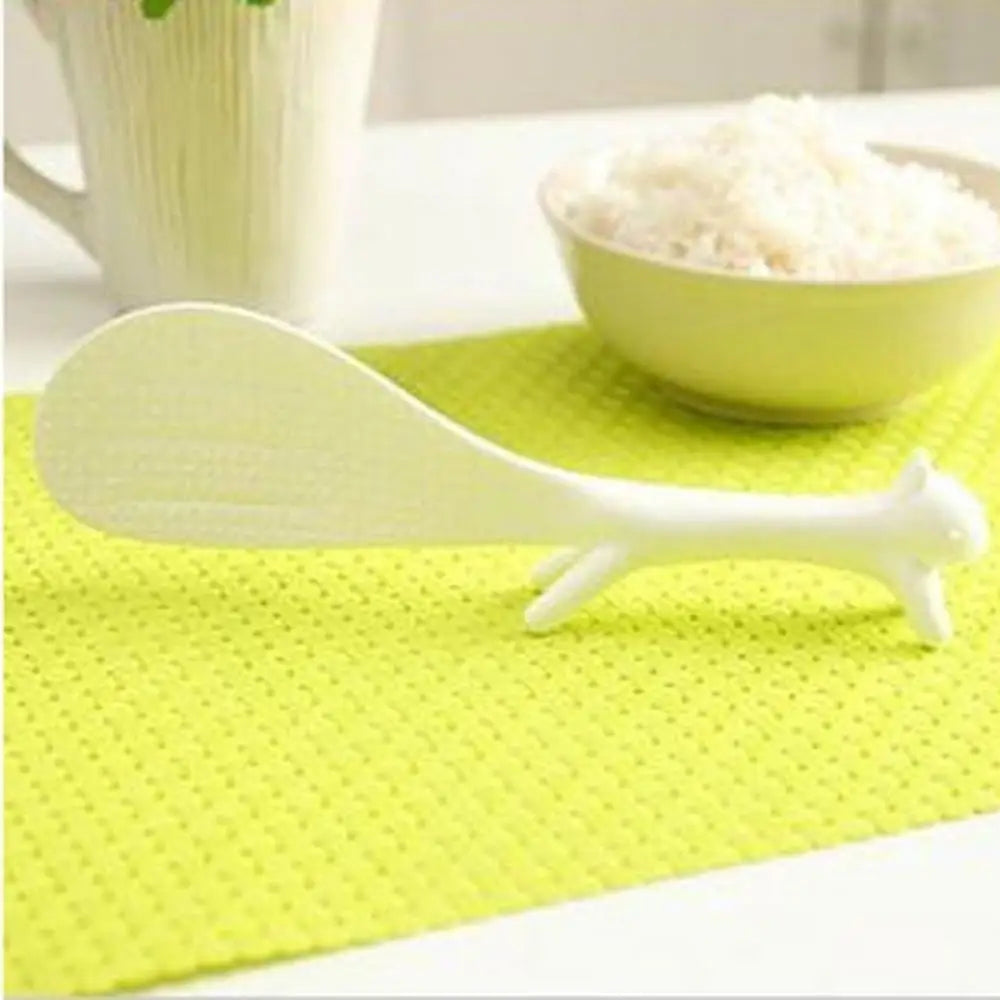 3 colors Lovely Kitchen Supplie Squirrel Shaped Ladle Non Stick Rice Paddle Meal Spoon Random Color