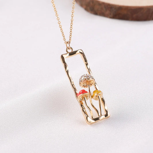 Makersland Unique Mushroom Necklace For Women Cute Mushroom Pendant Jewelry Gifts Fashion Chain Necklaces For Girls Wholesale