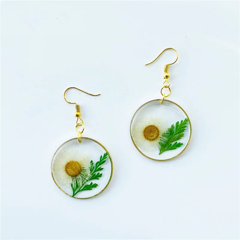 Unique Dried Flower Earrings Women Fashion Colorful Real Floral Earrings Creative Resin Epoxy Immortal Flower Earrings Jewelry