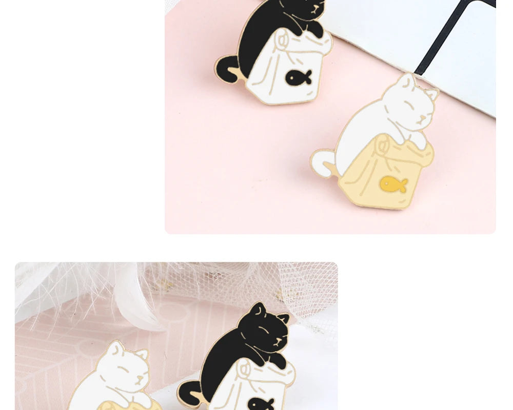 Cute Black White Cats Enamel Pins Dried Fish Bag Brooch Cartoon Animal Badges Denim Lapel Pin Jewelry Gift for Kids Best Friends