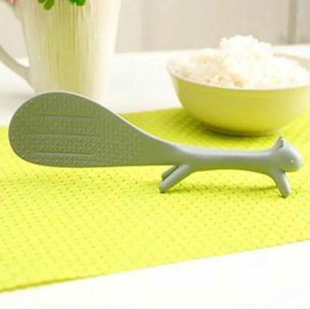 3 colors Lovely Kitchen Supplie Squirrel Shaped Ladle Non Stick Rice Paddle Meal Spoon Random Color