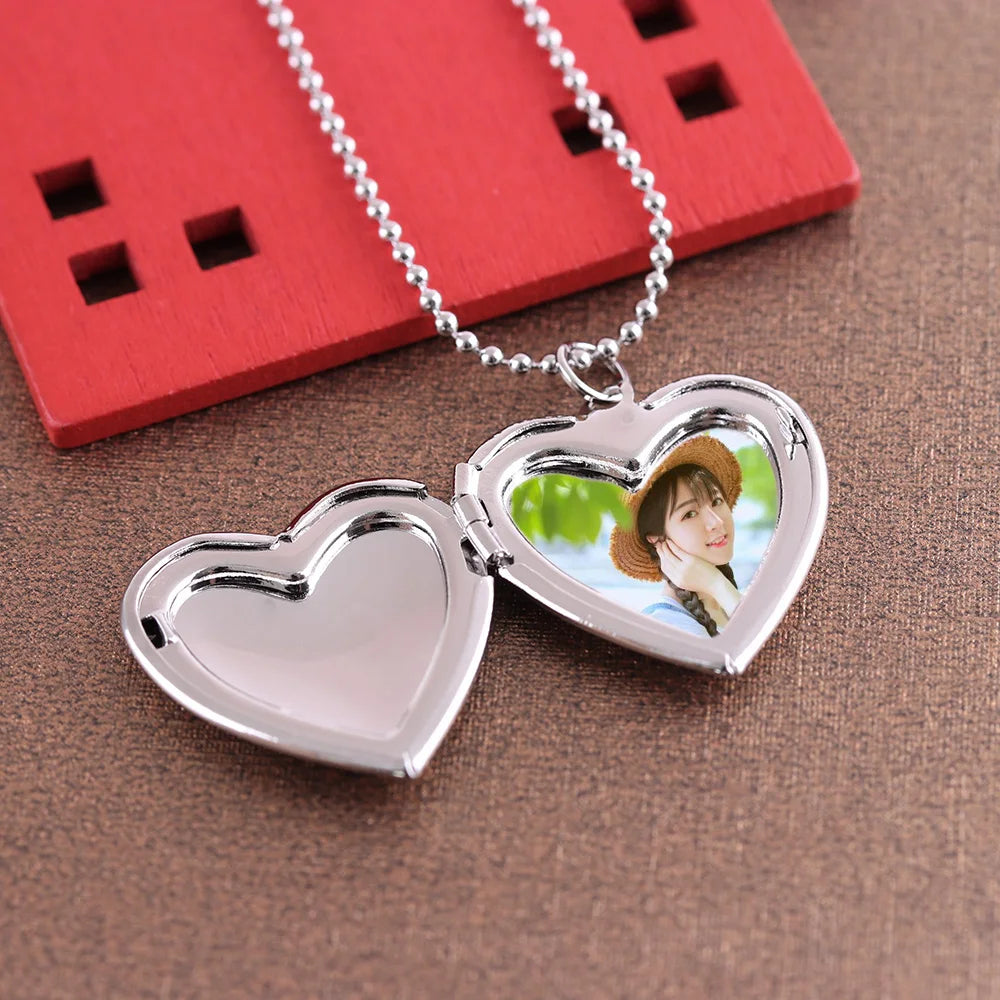 HOOH 1PC Heart Shaped Friend Photo Picture Frame Locket Pendant for Necklace Jewelry Couple Valentine's Day Gift Romantic