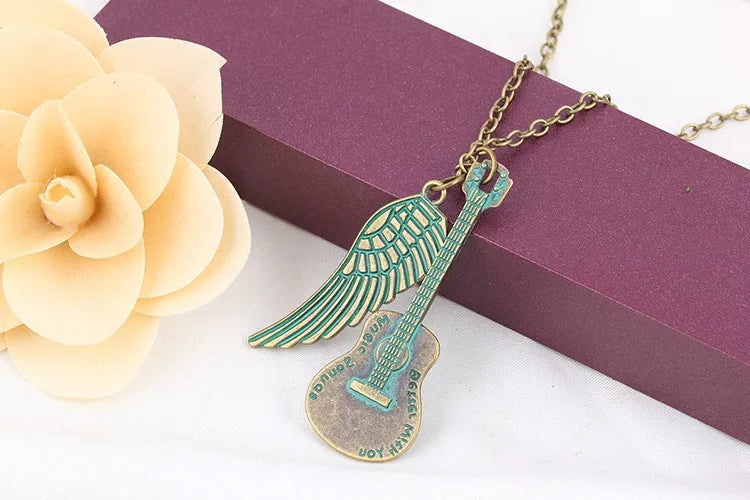 LOVE Valentine's Day Gift Green Angel Wing Guitar Necklace Women,Pendant Necklaces for Women, Sweater Neckless Jewelry Halskette