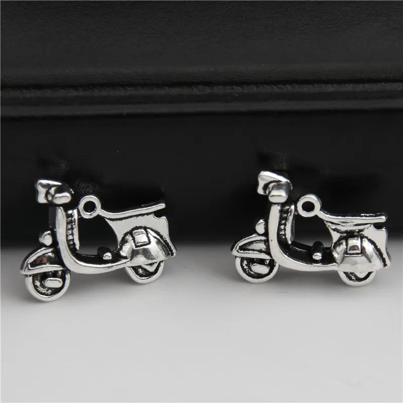 10pcs  Silver Color Mini cute Electric car drive Charms Pendant For Accessories Jewelry Supplies Diy Findings 23mmx18mm A2973