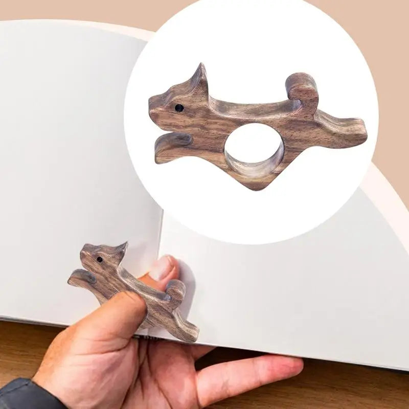 Wooden Dog Thumb Bookmark One Hand Reading Thumb Book Support Book Page Holder Fast Reading Aid Tools for Book Lovers