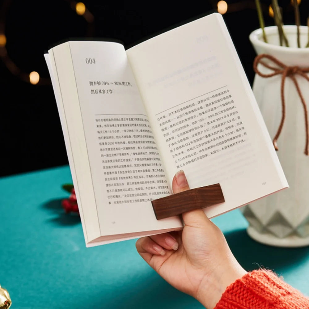 Hot Wooden Thumb Bookmark One Hand Reading Bookmarks Rings Book Page Holder Accessories For Readers Funny Gifts