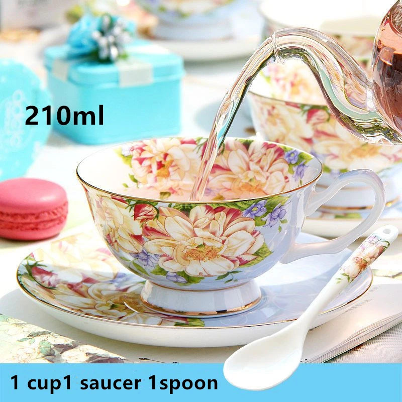 Europe Noble High-grade porcelain Tea Cup and Saucer Spoon English British Teaware Set Glass Teapot Tea Warmer set  Home Drinks