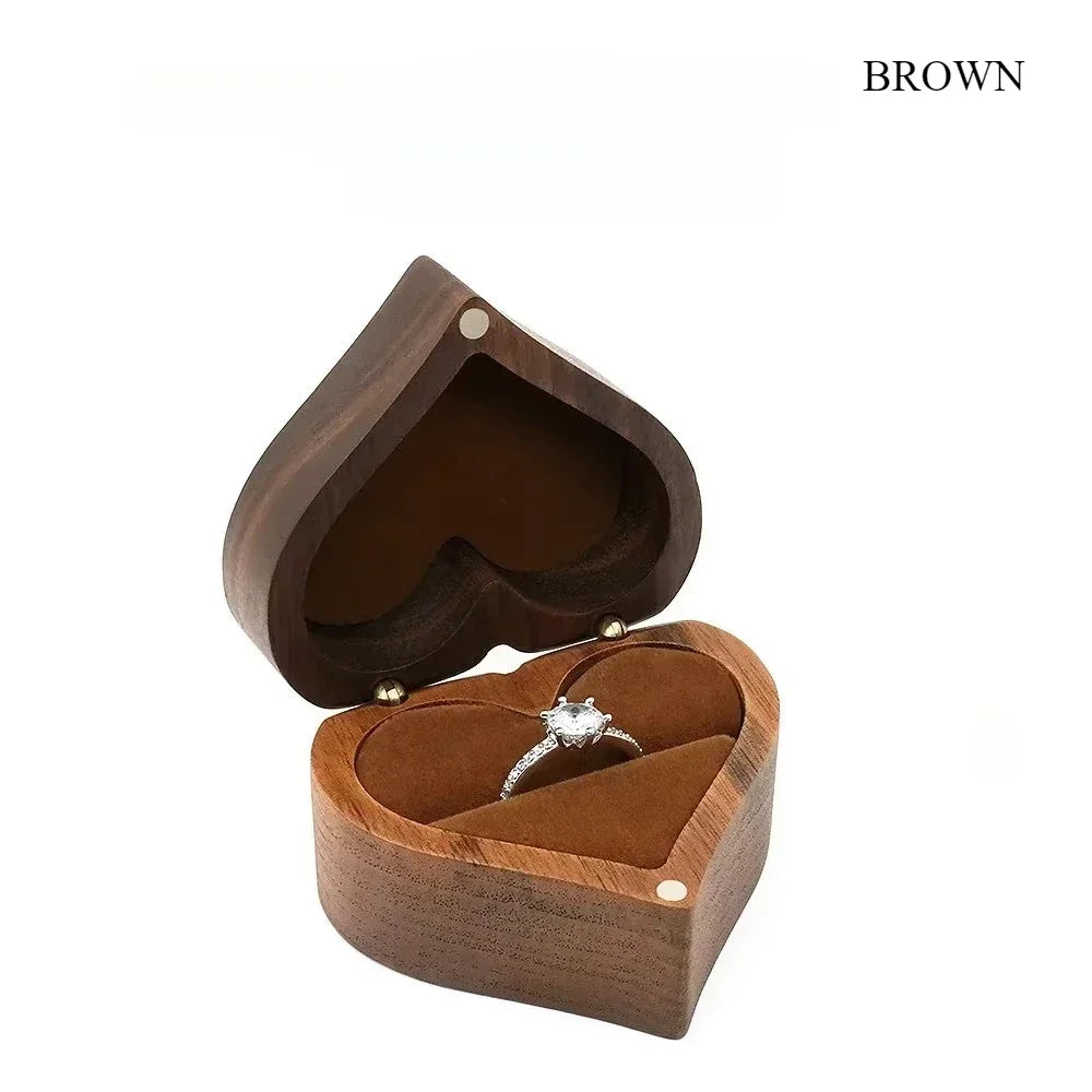 1PCS Free Engraving Custom Love Heart Shaped Walnut Wood Ring Box for Wedding Ceremony Jewelry Box Storage Proposal Wedding Gift