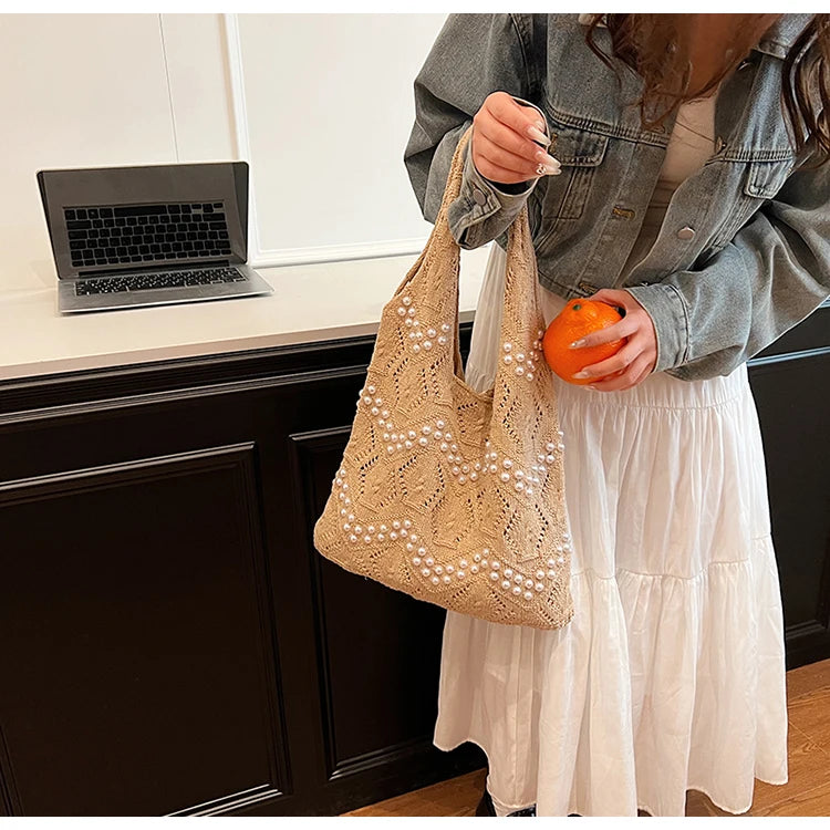 Hollow Out Large Capacity Knitting Shoulder Bags Pearl Unique Design Grace Sense of Luxury Hand Bags for Women 2024 Casual Tote