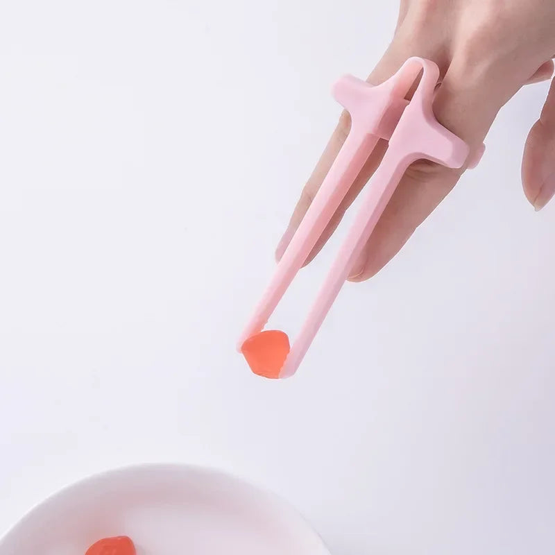 Play Games Finger Chopsticks Phone Accessory Kitchen Tool Lazy Assistant Clip Snacks Not Dirty Hand Free Hands Snack Chopsticks