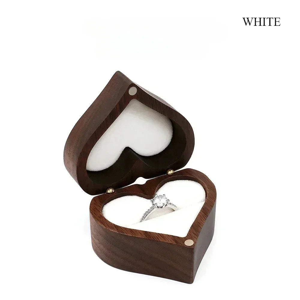 1PCS Free Engraving Custom Love Heart Shaped Walnut Wood Ring Box for Wedding Ceremony Jewelry Box Storage Proposal Wedding Gift