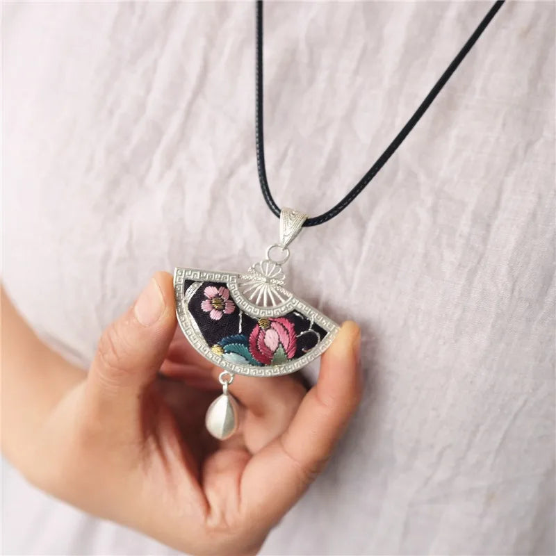 Vintage ethnic style embroidery, old embroidery, wax printing, fan-shaped silver pendant jewelry