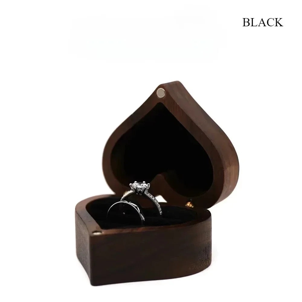 1PCS Free Engraving Custom Love Heart Shaped Walnut Wood Ring Box for Wedding Ceremony Jewelry Box Storage Proposal Wedding Gift