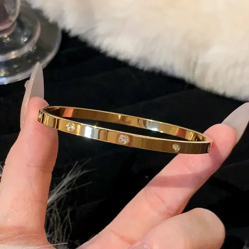 Punk Gold /Silver Color Stainless Steel Colorfast Horseshoe Buckle Bracelet for Women Fashion Light Luxury Jewelry Wholesale