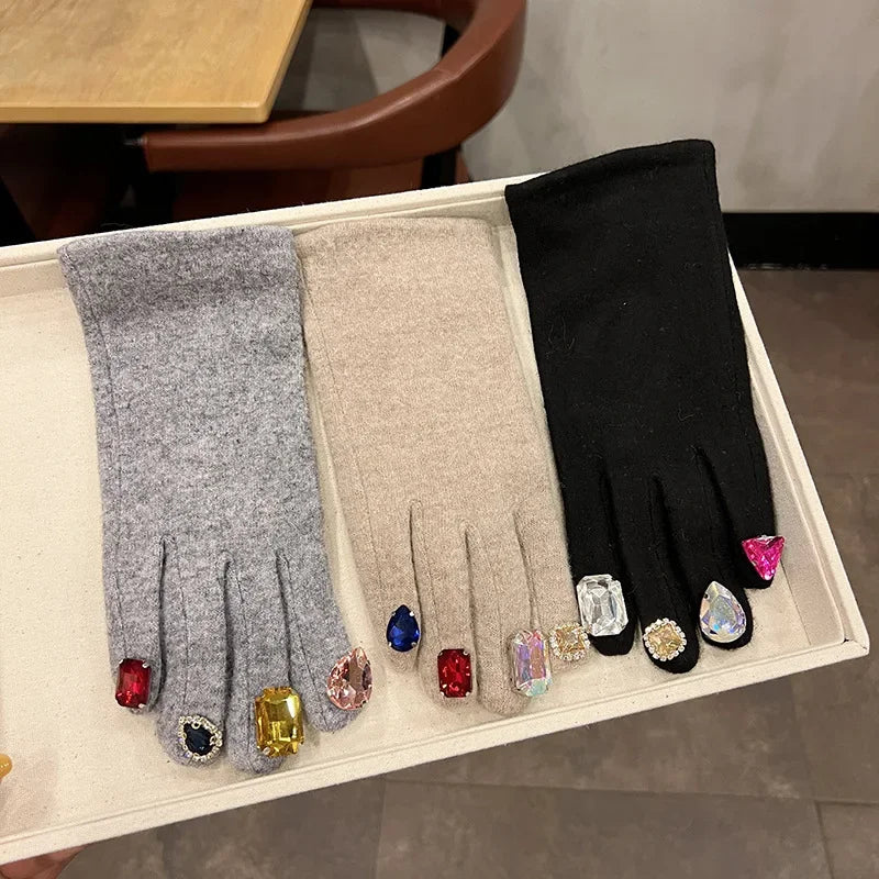 Cute Gloves for Women Autumn Winter Colorful Plastic Crystal Cashmere Black Grey Gloves Touch Screen Female Gift