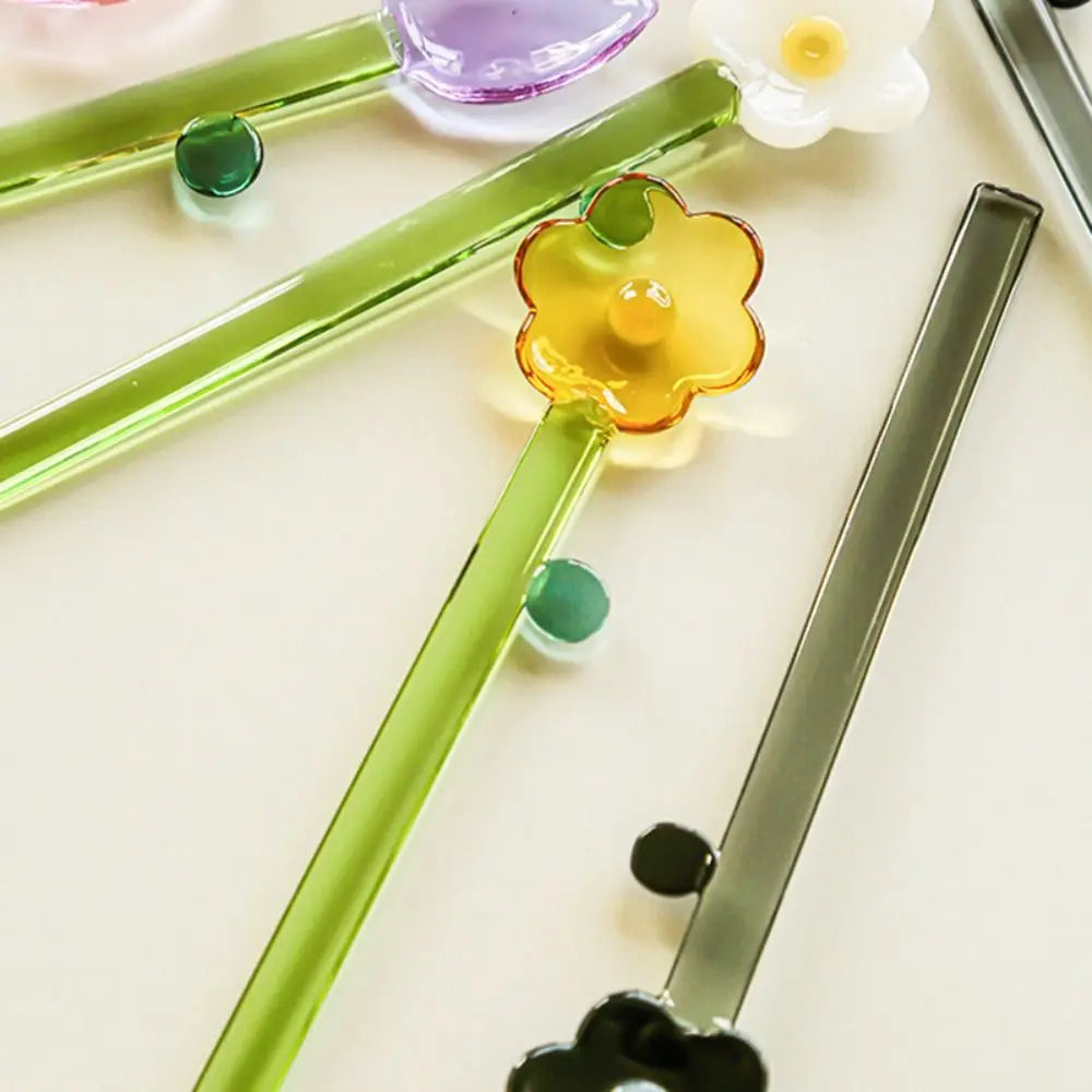 Long handle Glass Spoon Creative Transparent Glass Dessert Spoon Flower Shaped Colored Coffee Stirring Spoon Stick Bar