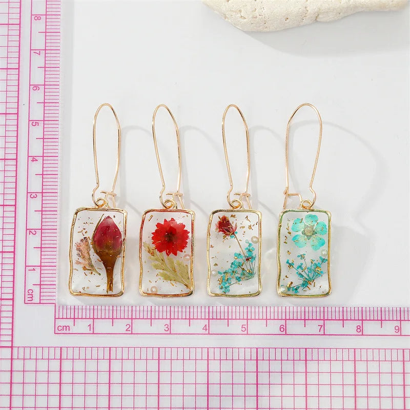 Unique Dried Flower Earrings Women Fashion Colorful Real Floral Earrings Creative Resin Epoxy Immortal Flower Earrings Jewelry