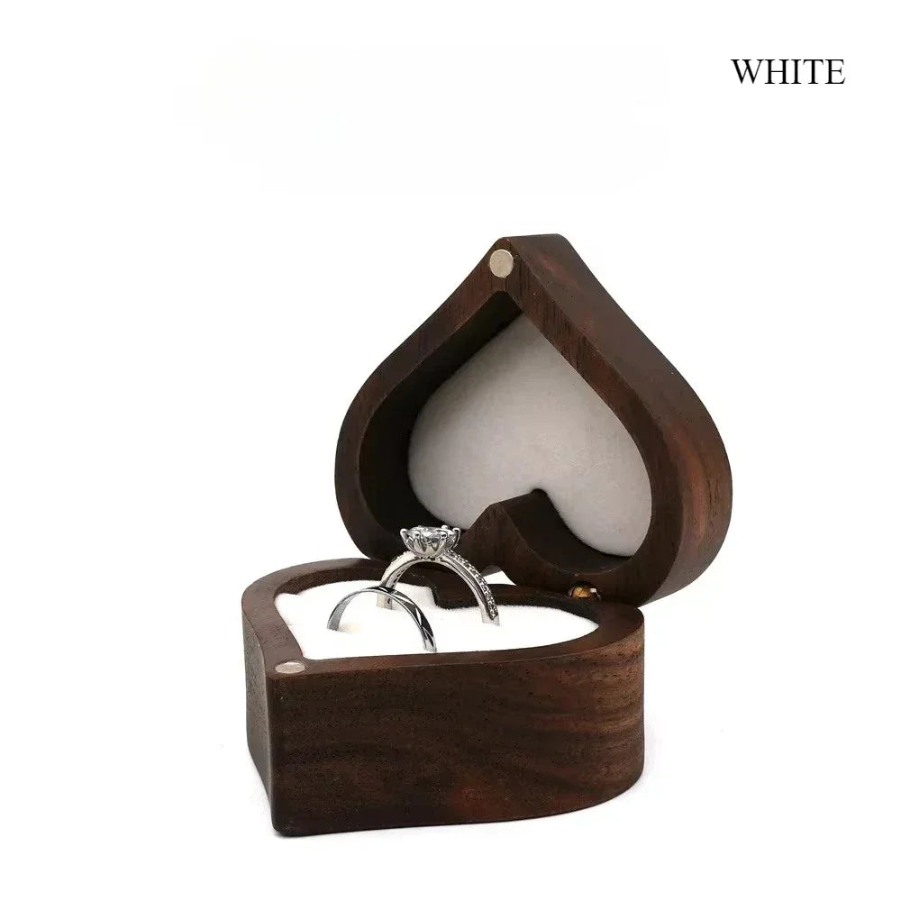 1PCS Free Engraving Custom Love Heart Shaped Walnut Wood Ring Box for Wedding Ceremony Jewelry Box Storage Proposal Wedding Gift