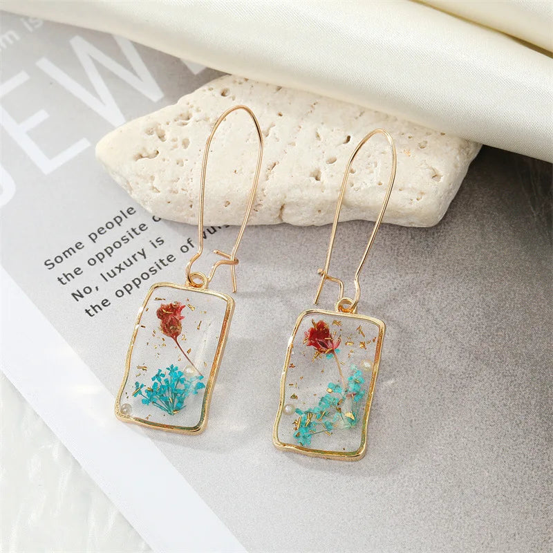 Unique Dried Flower Earrings Women Fashion Colorful Real Floral Earrings Creative Resin Epoxy Immortal Flower Earrings Jewelry