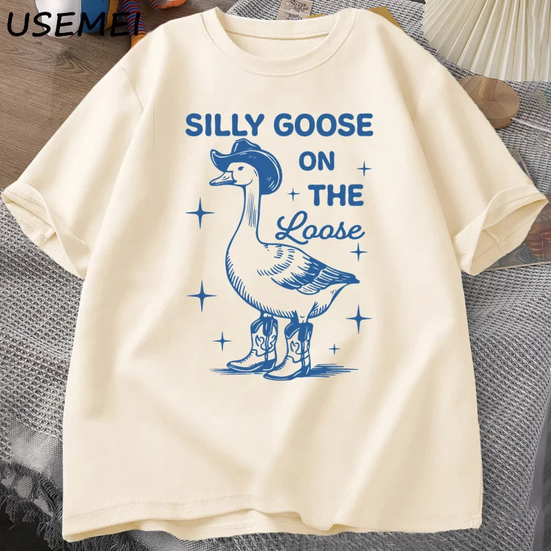 Silly Goose on The Loose T Shirts for Men Women Funny Cowgirl Western Tee Shirt 90s Fashion Round Neck Graphic T-shirt Clothes