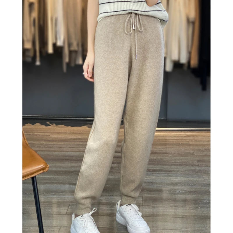 100% Merino wool cashmere women's knitted wool pants in autumn and winter new elastic waist fashion feet pants.