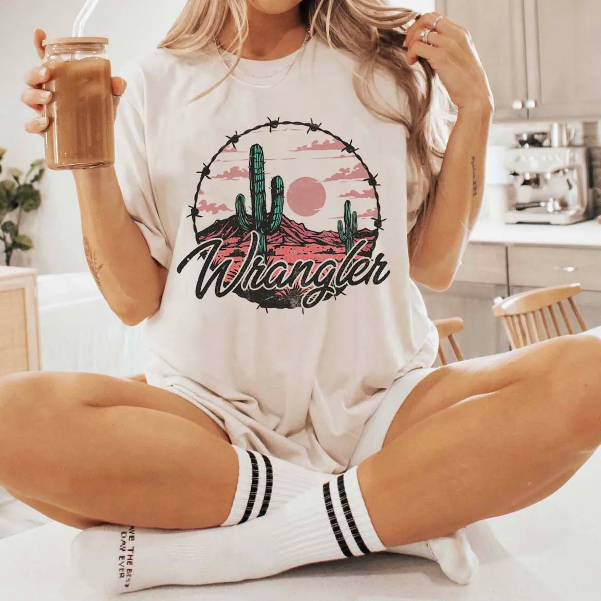 Distressed Western Shirt Trendy Cartoon Print New Summer Travel and Leisure O-Neck Style Women's Basic Versatile Top Printed T-S