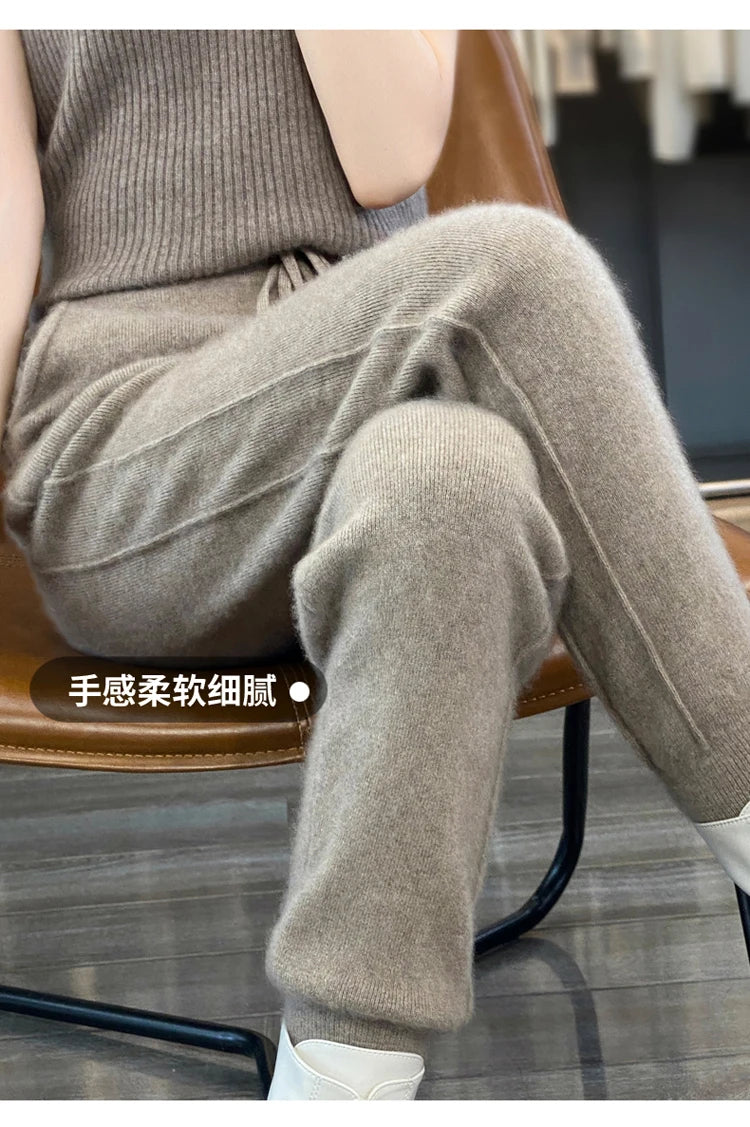 100% Merino wool cashmere women's knitted wool pants in autumn and winter new elastic waist fashion feet pants.