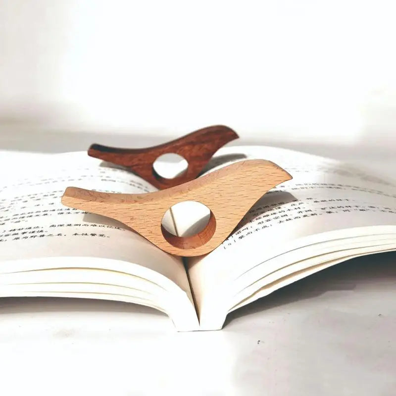 1pcs Wooden Thumb Book Support Bird Shape Page Holder Reading Auxiliary Tools Convenient Bookmark School Student Supplie