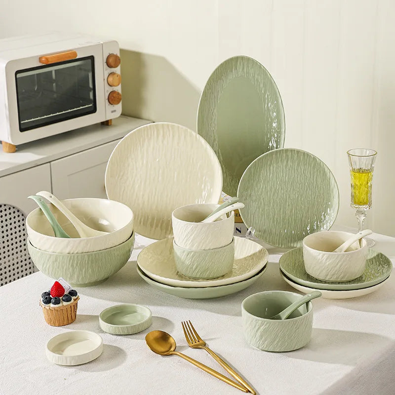 High end and fresh cream style tableware, dishes, rice bowls, underglaze colored plates, large soup bowls