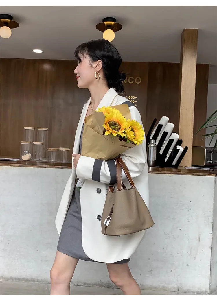 Various Genuine Leather Luxury Bag Fashion Women's Handbag Vegetable Basket Style Portable Women Bucket Bag with Lock