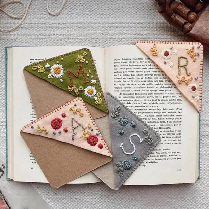 Embroidery Page Corner Bookmark Gift for Book Lovers Maid of Honor Gift Book Accessories Spring Summer Autumn And Winter