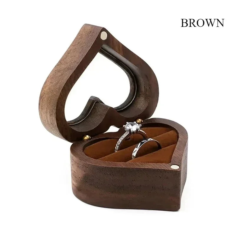 1PCS Free Engraving Custom Love Heart Shaped Walnut Wood Ring Box for Wedding Ceremony Jewelry Box Storage Proposal Wedding Gift