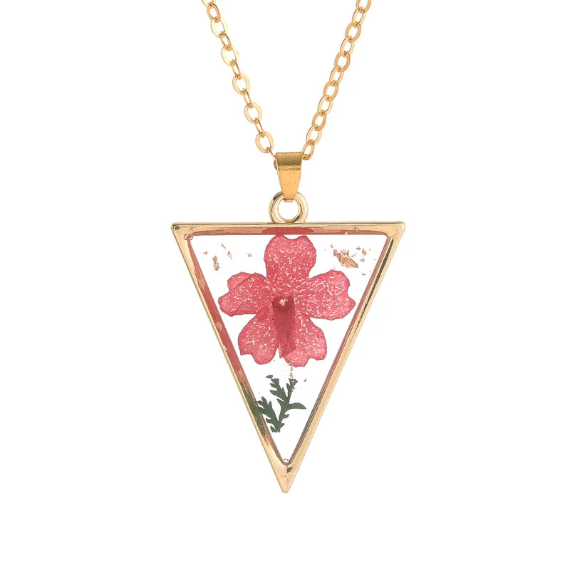 Plated Frame Fresh Real Dried Flower Resin Pendant Necklace Daisy Forget-Me-Not Blossm Petal Drop Dangle Necklace for Women Gift