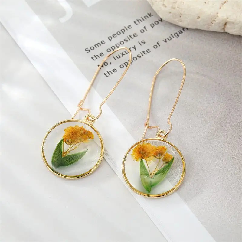 Unique Dried Flower Earrings Women Fashion Colorful Real Floral Earrings Creative Resin Epoxy Immortal Flower Earrings Jewelry