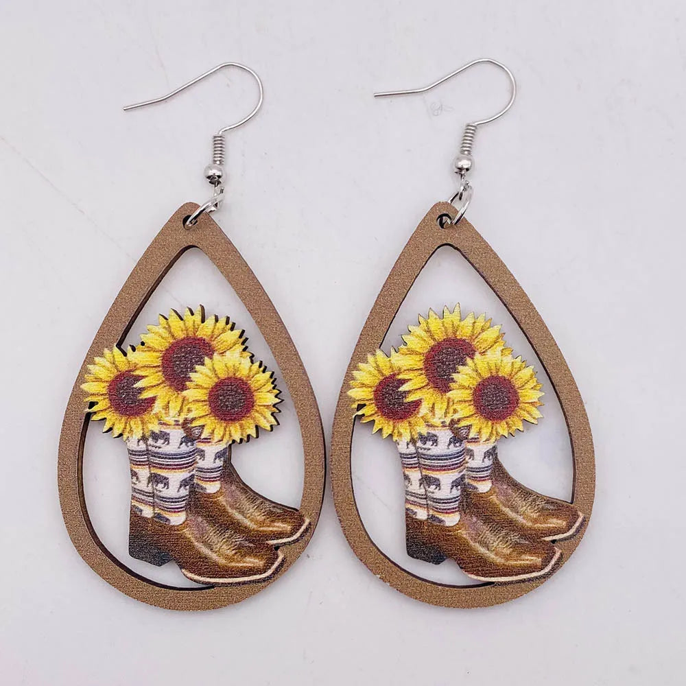 Western Cowboy Wood Earrings Boots Hat Pendant Earrings Sunflower Cow Skull Cowboy Hat Boot Drop Earrings for Women Jewelry