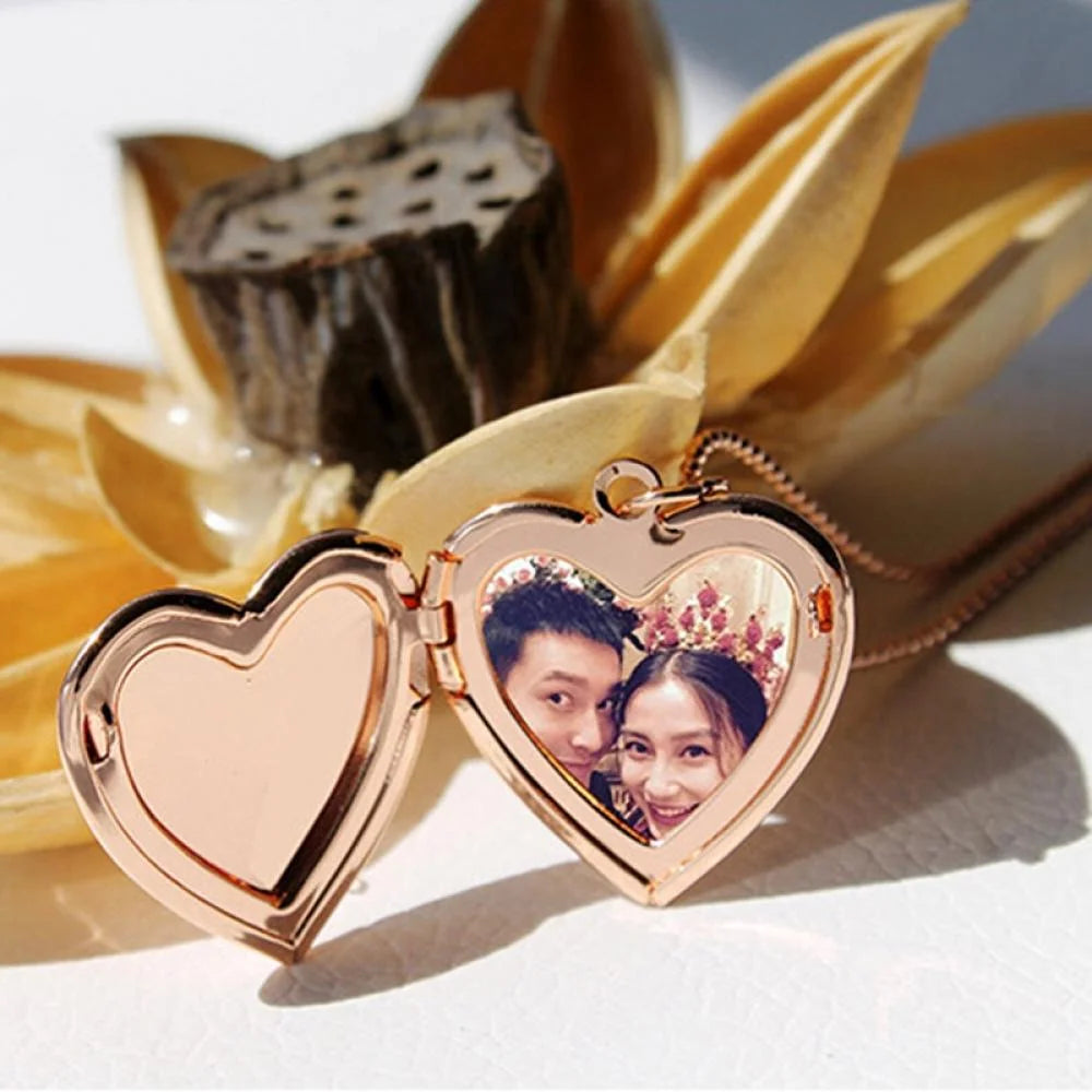 HOOH 1PC Heart Shaped Friend Photo Picture Frame Locket Pendant for Necklace Jewelry Couple Valentine's Day Gift Romantic