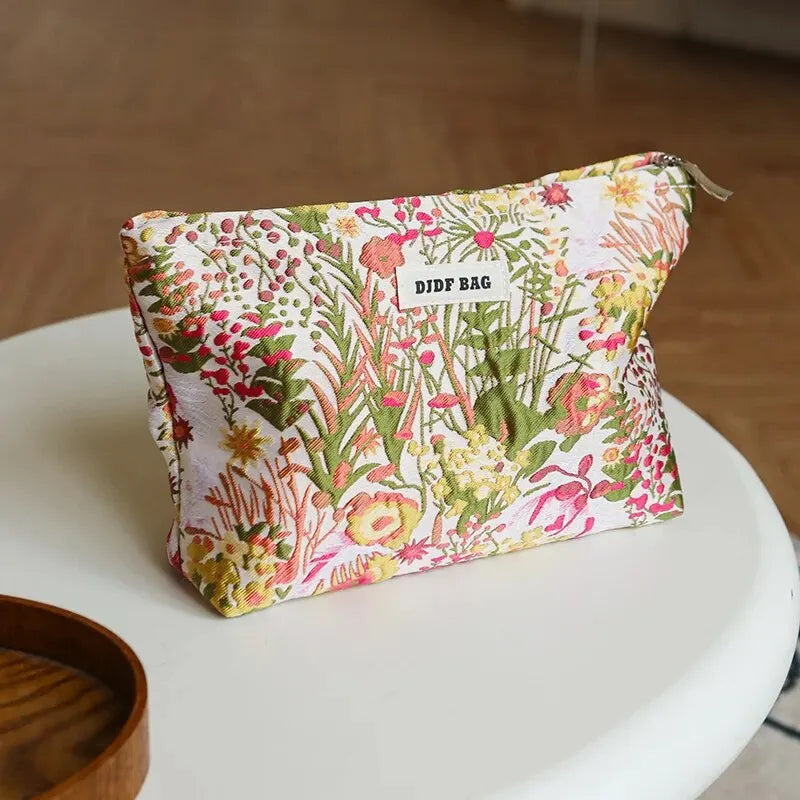 Women's Makeup Bag Color Floral Canvas Large Capacity Lipstick Air Cushion Storage Bag Commuter Handy Bag Travel Toiletry Bag