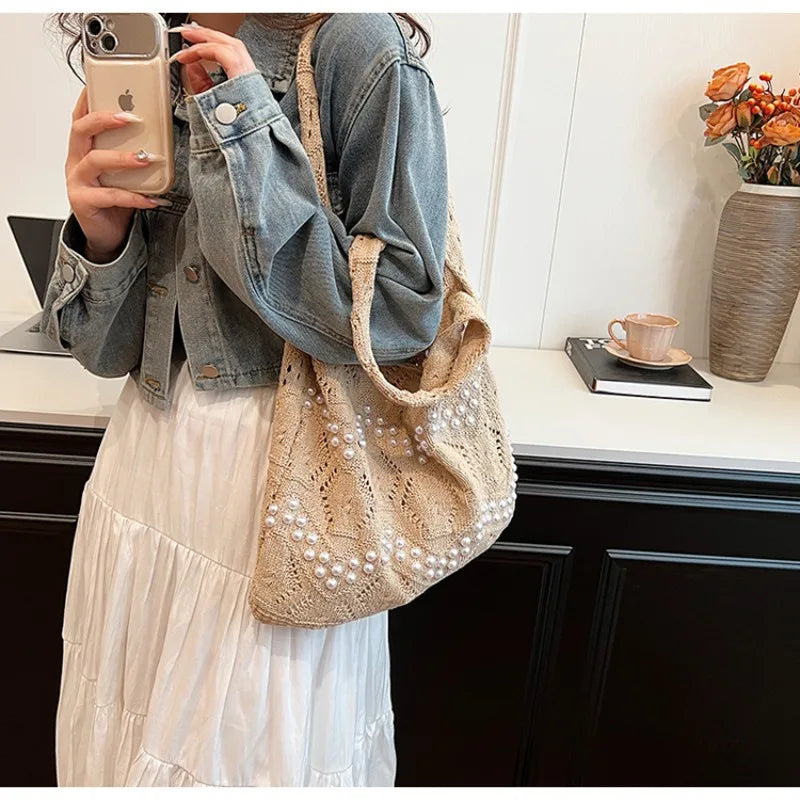 Hollow Out Large Capacity Knitting Shoulder Bags Pearl Unique Design Grace Sense of Luxury Hand Bags for Women 2024 Casual Tote