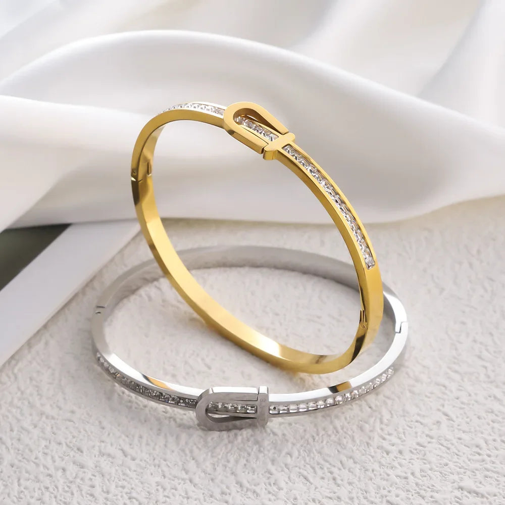 Punk Gold /Silver Color Stainless Steel Colorfast Horseshoe Buckle Bracelet for Women Fashion Light Luxury Jewelry Wholesale