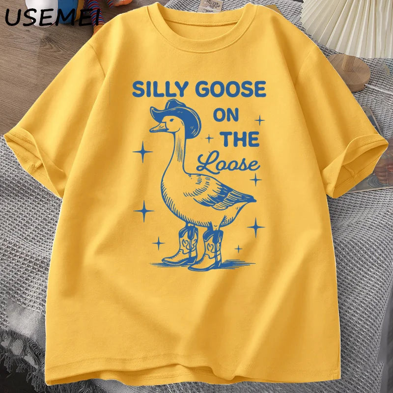 Silly Goose on The Loose T Shirts for Men Women Funny Cowgirl Western Tee Shirt 90s Fashion Round Neck Graphic T-shirt Clothes