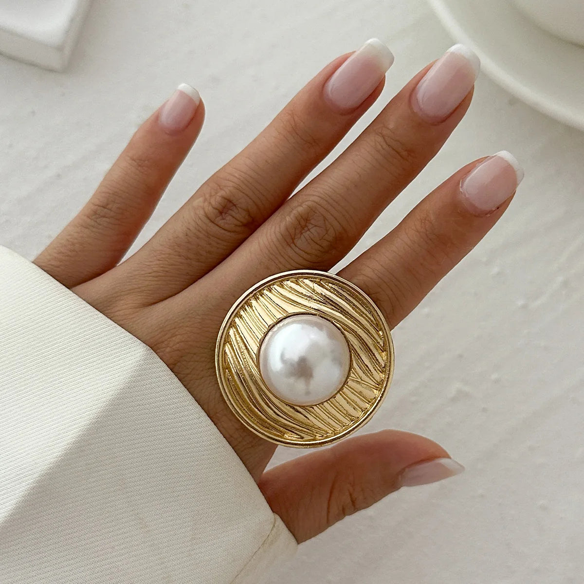 DIEZI 4 Style Sweet Cool Pearl Round Hollow Out Open Rings Women Girls Fashion Punk Gold Silver Color Beads Knuckle Joint Ring