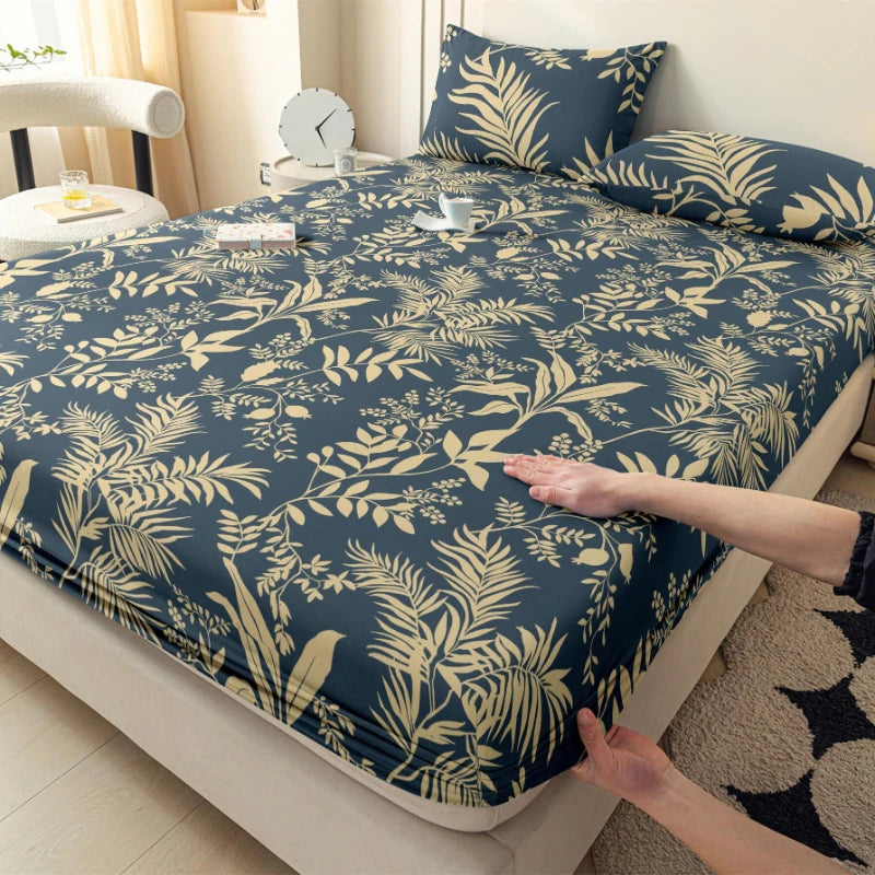 The New Three-piece Fitted Skin-friendly Cotton Printed Bed Cover Mattress Cover with Pillowcase Double Use Bedding 200x220