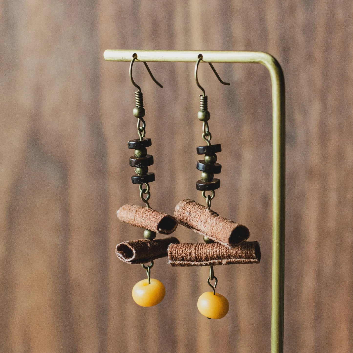 New Chinese handmade jewelry grass and wood dyed earrings niche design ethnic style Chinese style temperament premium feeling