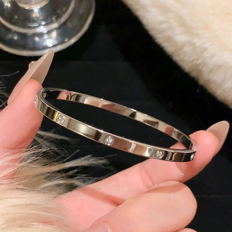 Punk Gold /Silver Color Stainless Steel Colorfast Horseshoe Buckle Bracelet for Women Fashion Light Luxury Jewelry Wholesale