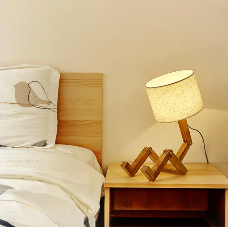 Wooden Robot Shape Creative Table Lamp Indoor Study Fashion Reading Desk Lamp Nordic Modern Desktop Decorative Night Light