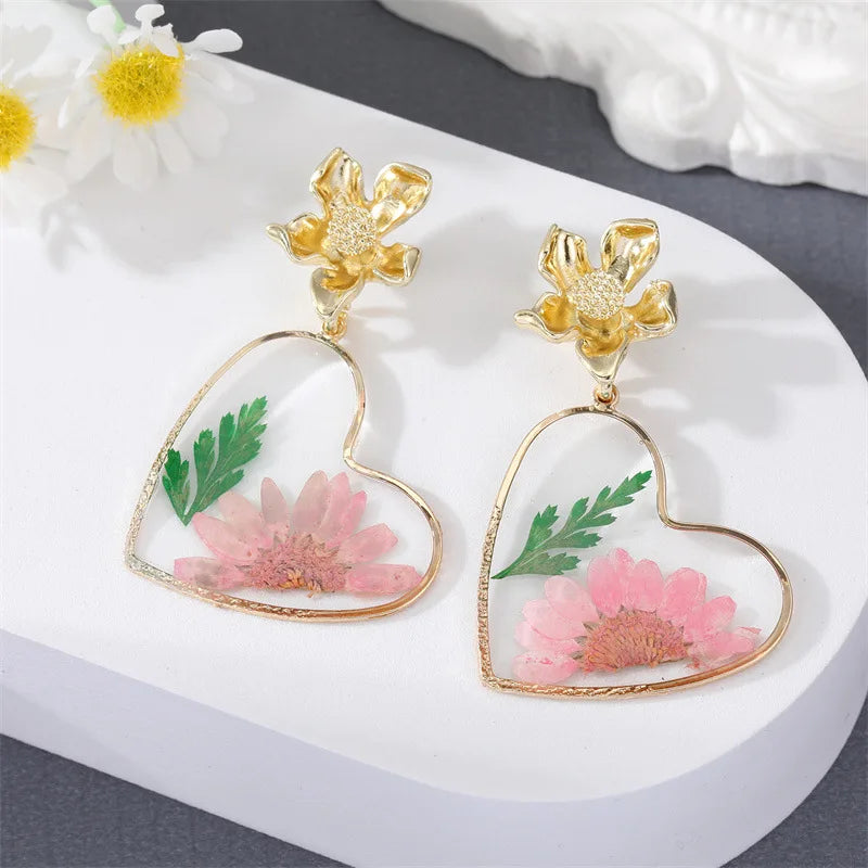 Unique Dried Flower Earrings Women Fashion Colorful Real Floral Earrings Creative Resin Epoxy Immortal Flower Earrings Jewelry