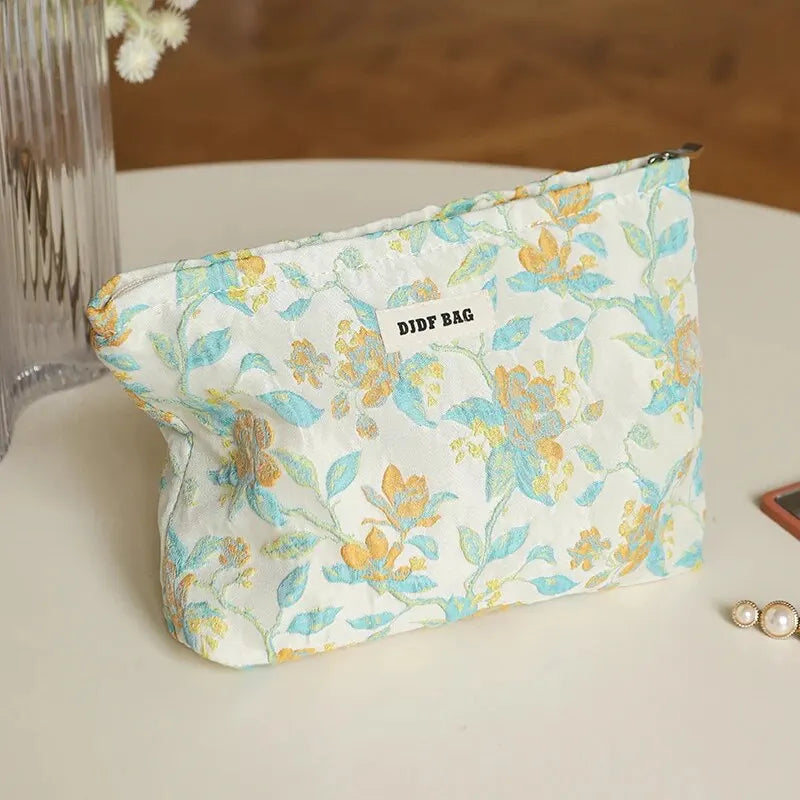 Women's Makeup Bag Color Floral Canvas Large Capacity Lipstick Air Cushion Storage Bag Commuter Handy Bag Travel Toiletry Bag