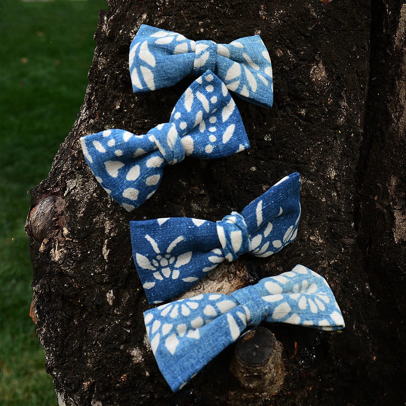 1 Pcs of handmade tie-dye indigo bow hair clips cute hair accessories clip spring clip simple fabric with ethnic style