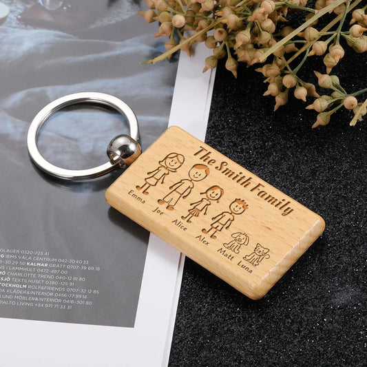 Family Love Wooden Keychain Personalized Gift Engraved The Smith Family For Parents Children Present Keyring Keychains For Men Valentines Gift